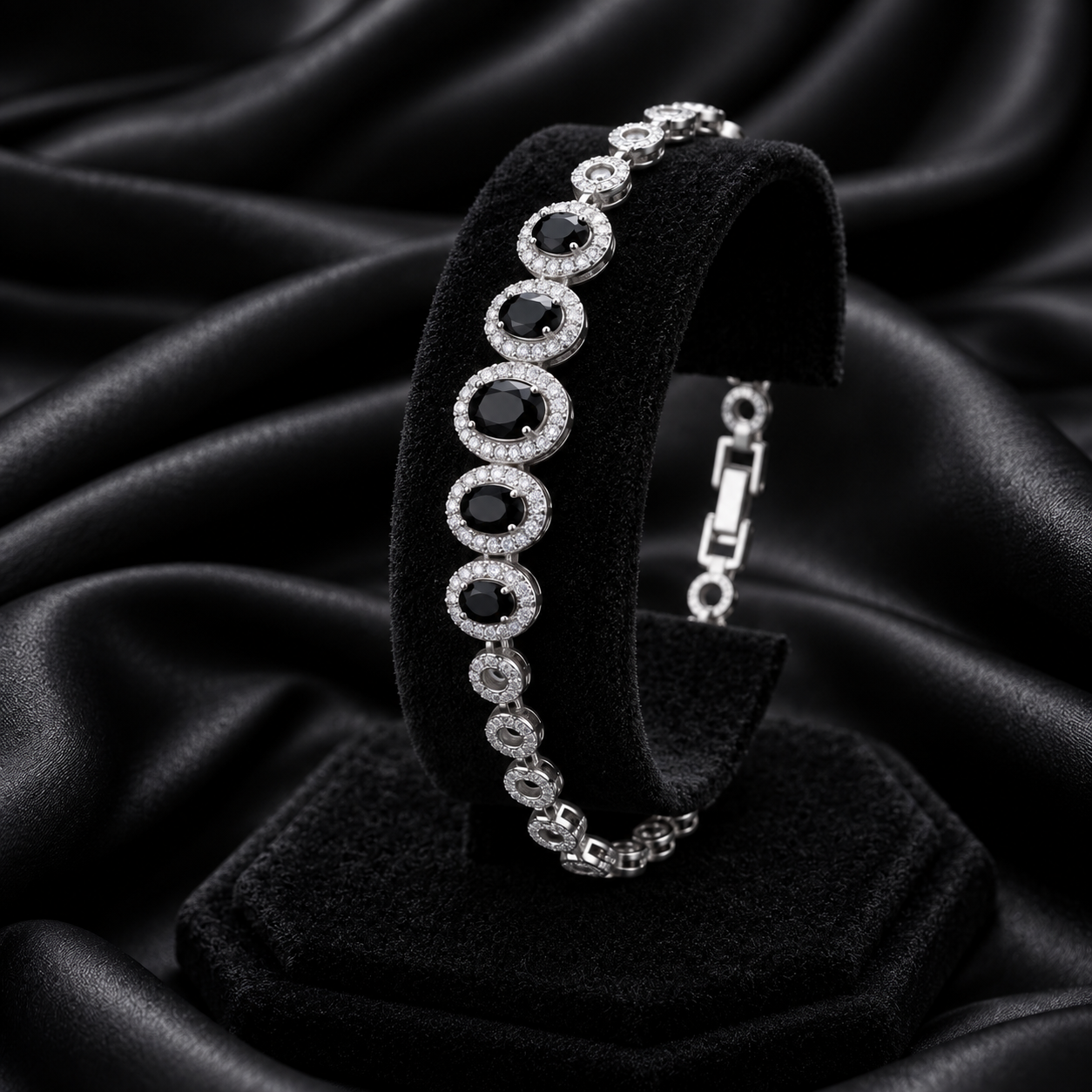 Elegant Silver Bracelet with Black Oval Stone Details for Women